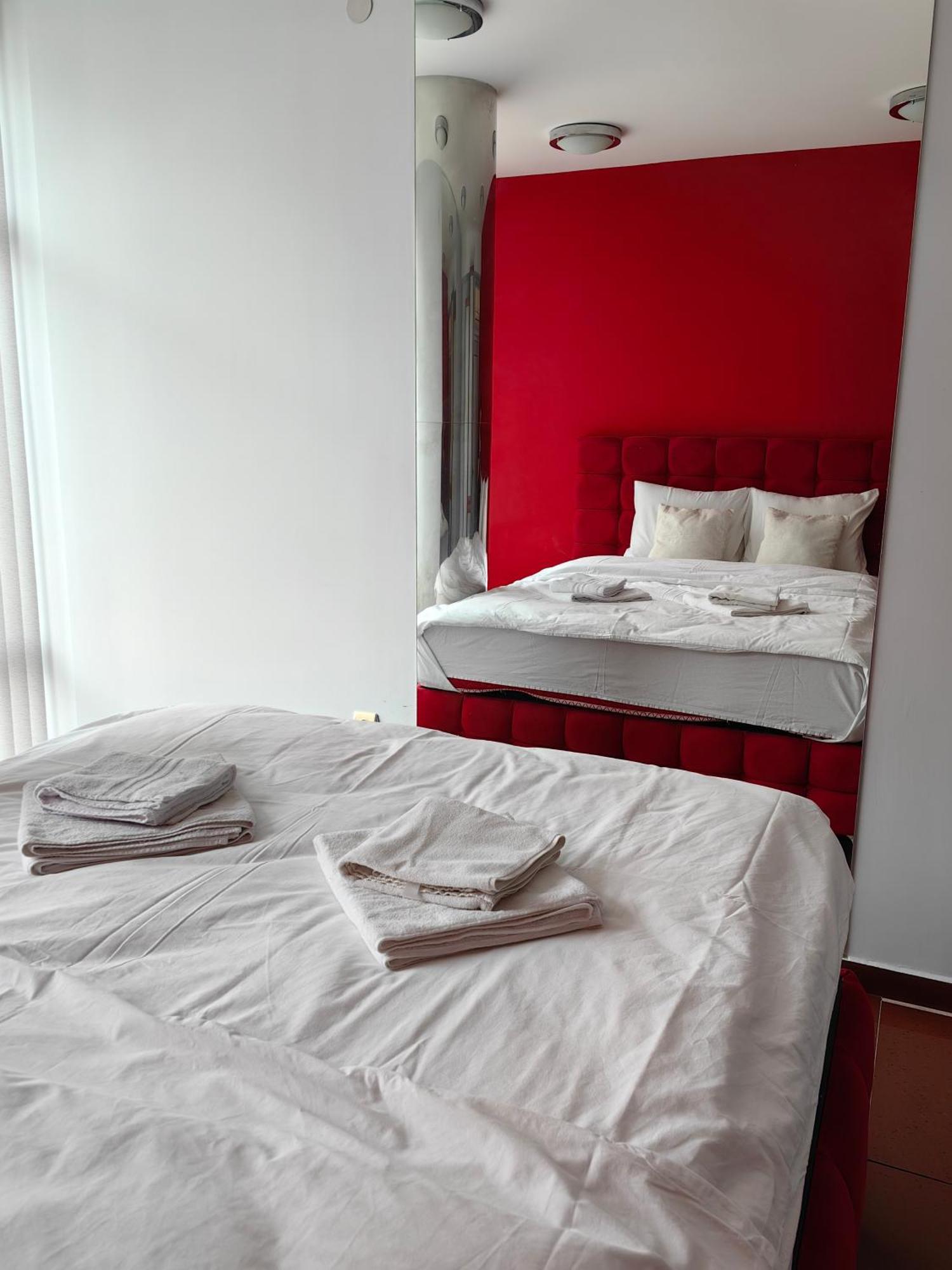 2 Bedrooms Apartment. Plovdiv Exterior photo